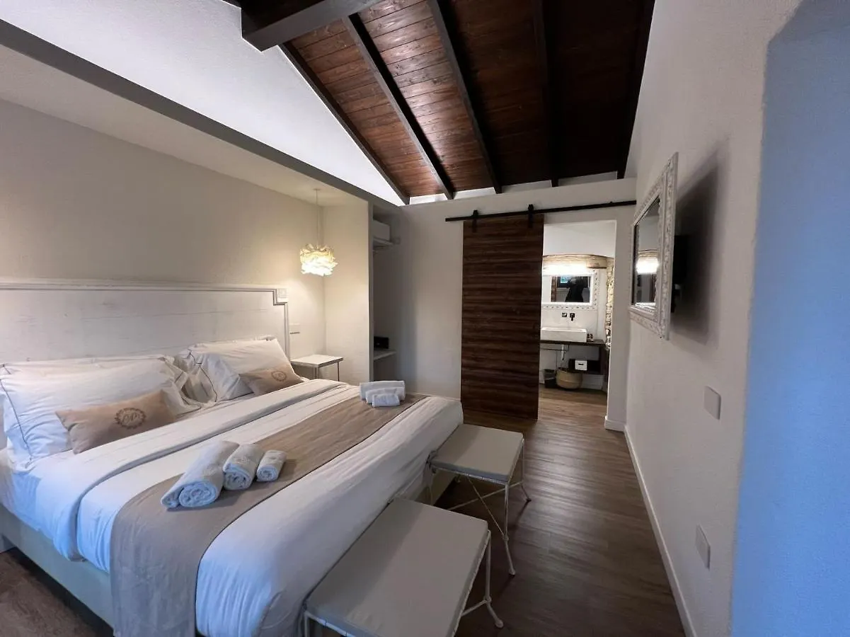 Corte Maddalena Camere Capoterra Guest house