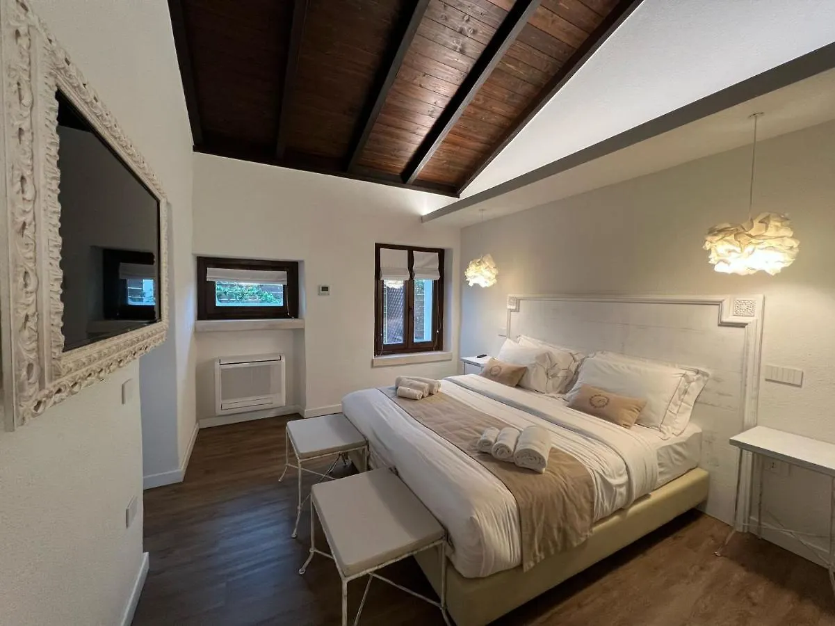 Corte Maddalena Camere Capoterra Guest house