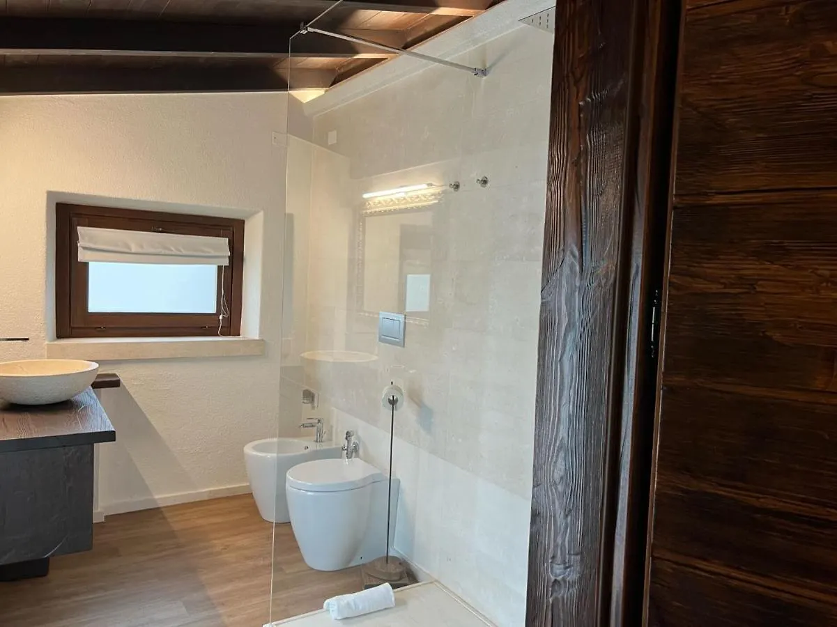 Corte Maddalena Camere Capoterra Guest house